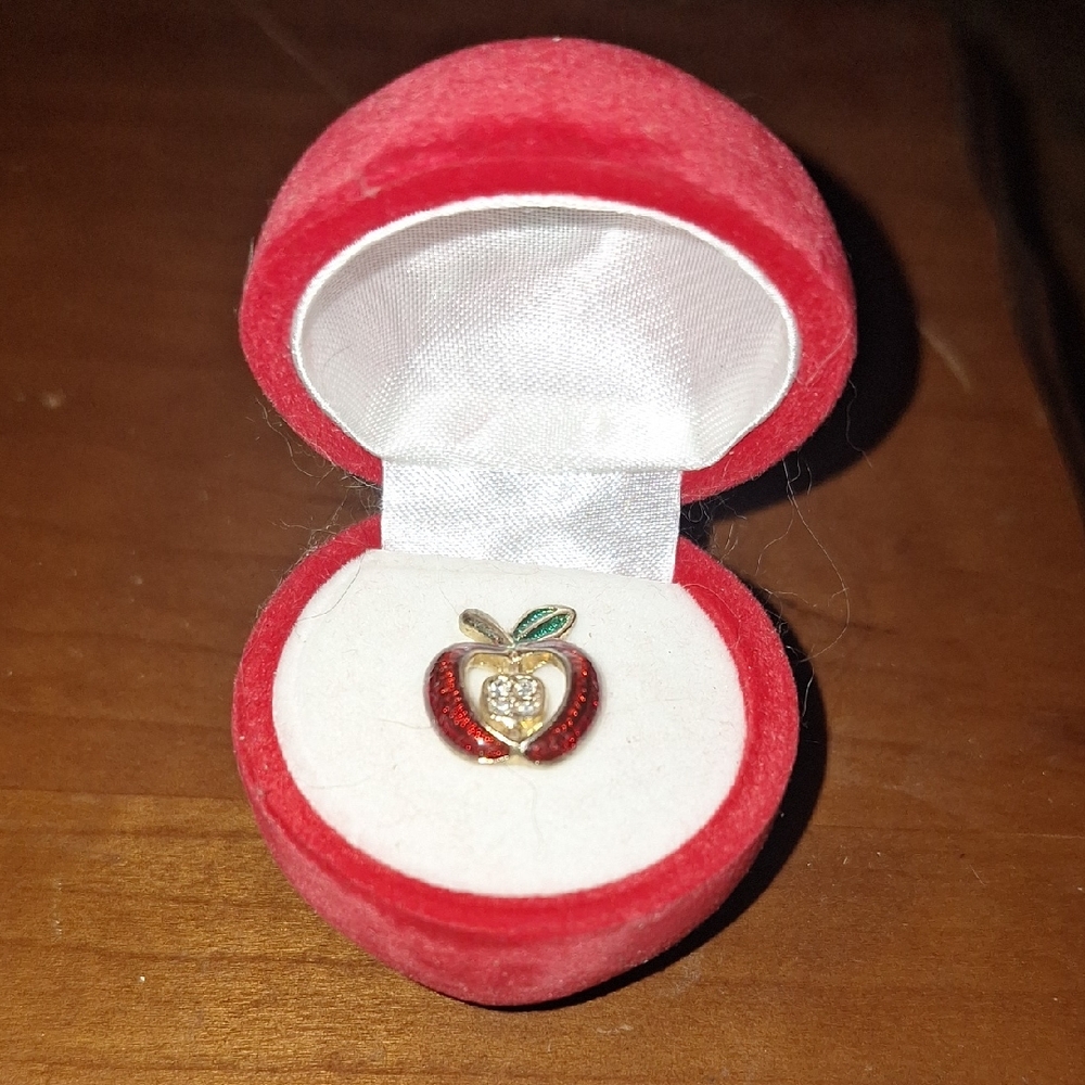 Vintage Elegant Red and Gold Toned Apple Pendant In Apple Style Box Like New
